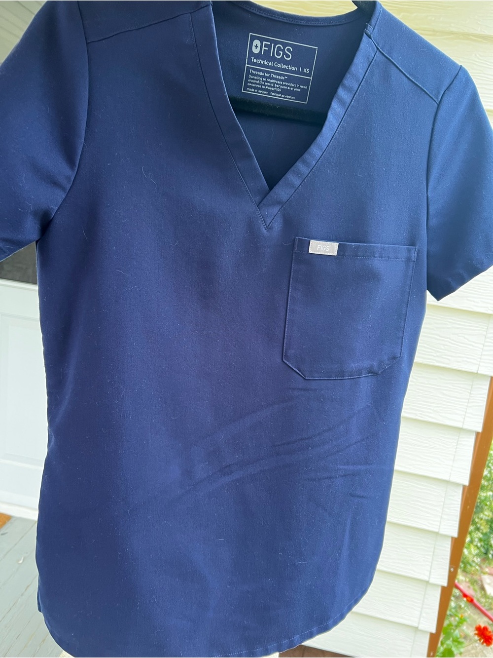 Figs Women’s Scrub Set - Navy Blue